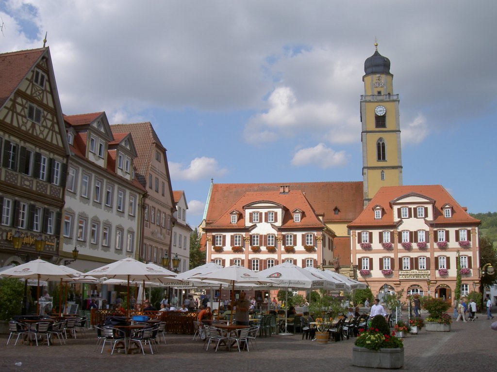 Bad Mergentheim, Marktplatz mit Mnster St. Johannes 
und Zwillingshuser (13.09.2007)