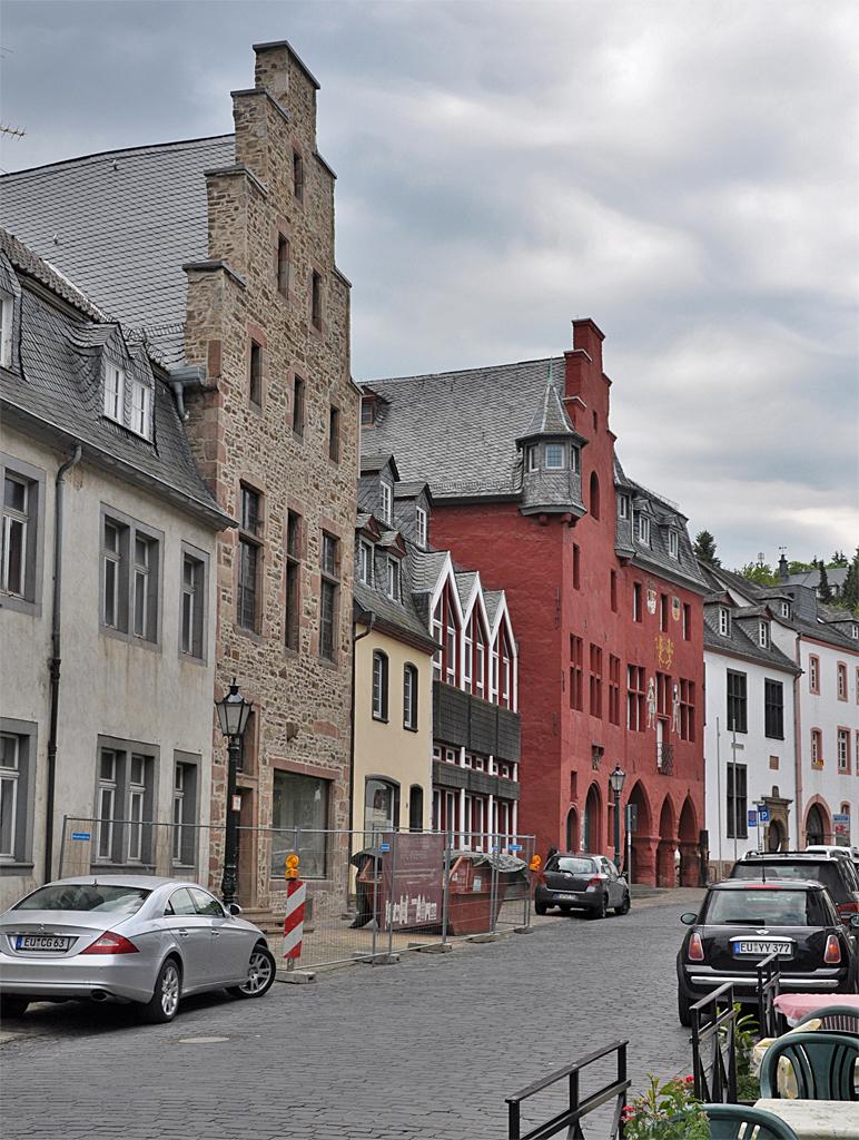 Bad Mnstereifel - Rathausstr. mit rotem Rathaus - 25.05.2013