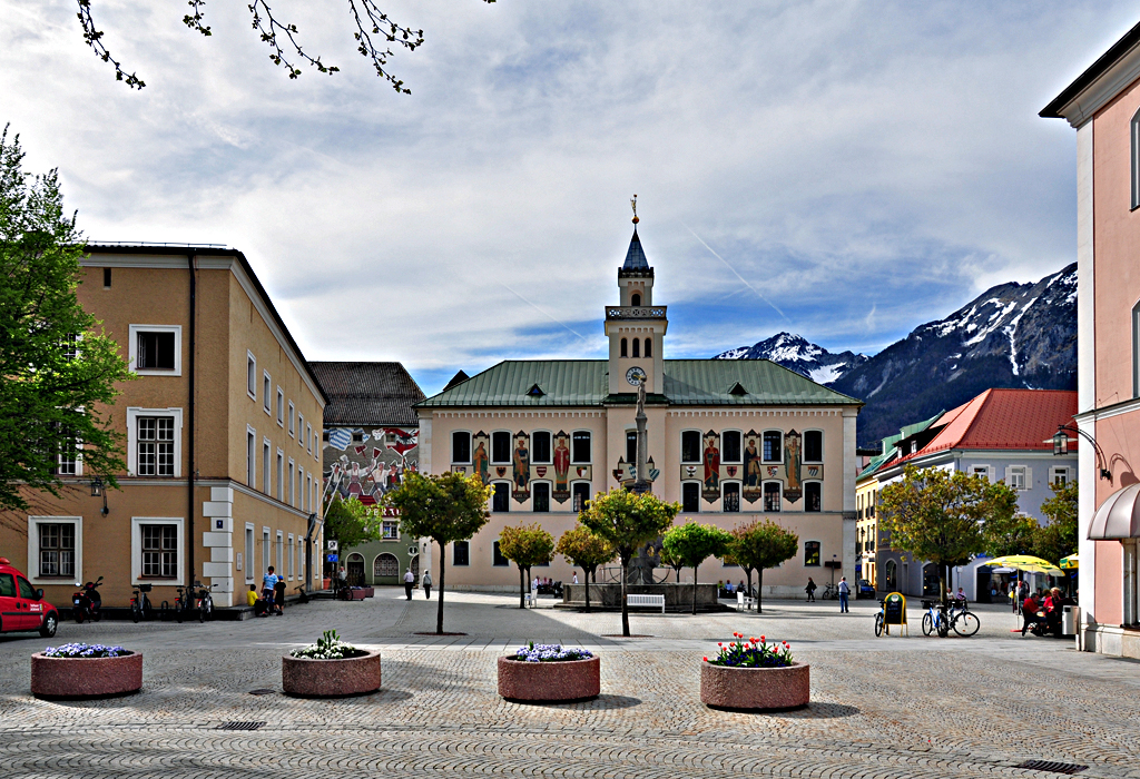 Bad Reichenhall - Altes Rathaus am Marktplatz 26.04.2012