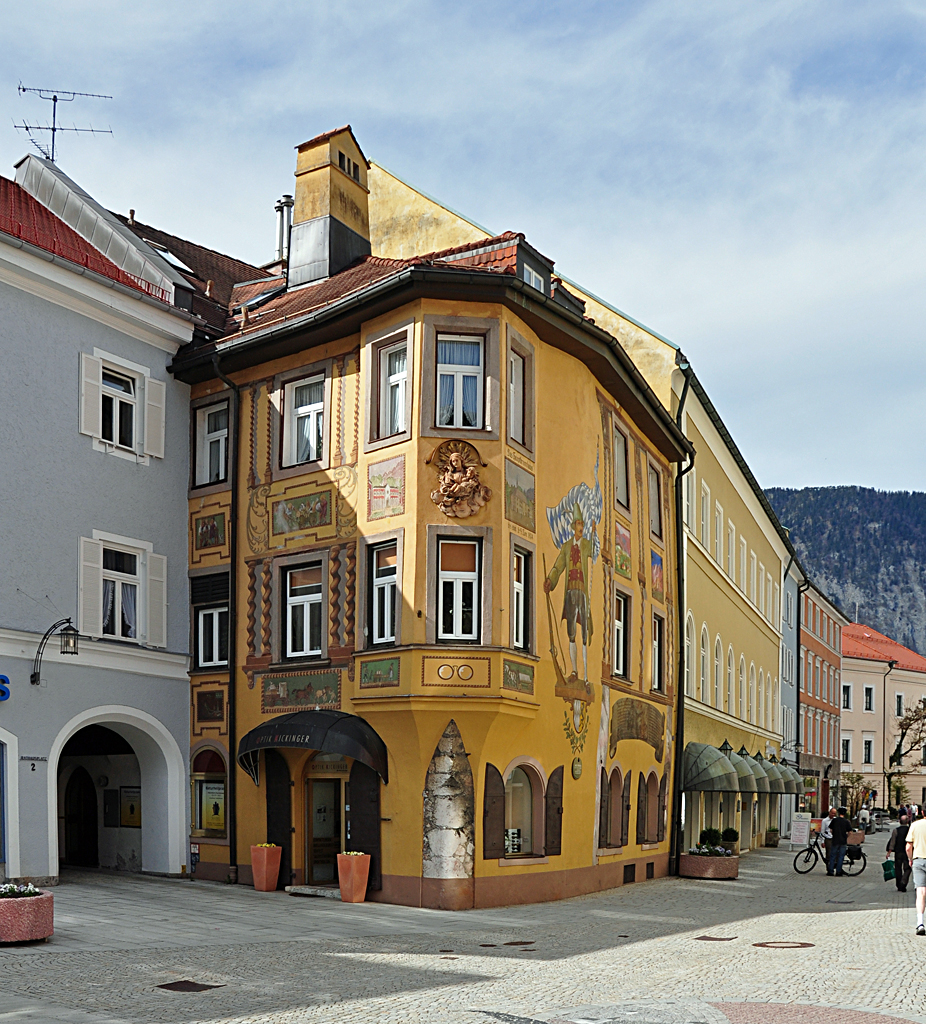 Bad Reichenhall - Wohn- und Geschftshaus am Rathausplatz - 26.04.2012