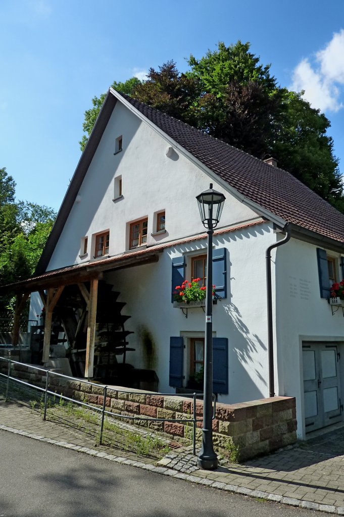 Bad Saulgau, die Obere Mhle, der erste Mhlenbau geht zurck auf 1379, Aug.2012