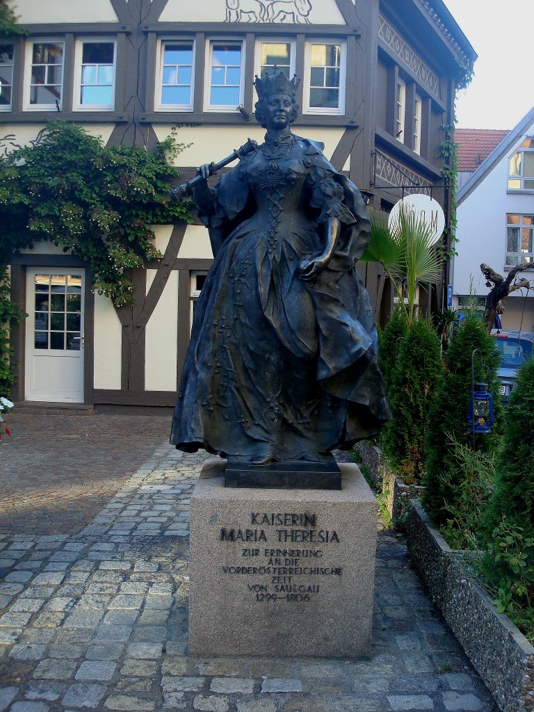 Bad Saulgau in Oberschwaben,
Denkmal fr Kaiserin Maria Theresia, zur Erinnerung an die vordersterreichische Zeit der Stadt von 1299-1806,
Aug.2010