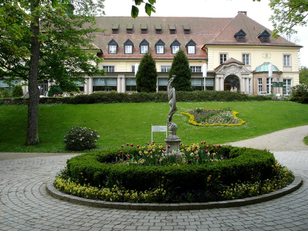 Bad Steben, das 1911 erbaute staatliche Kurhaus, Mai 2006