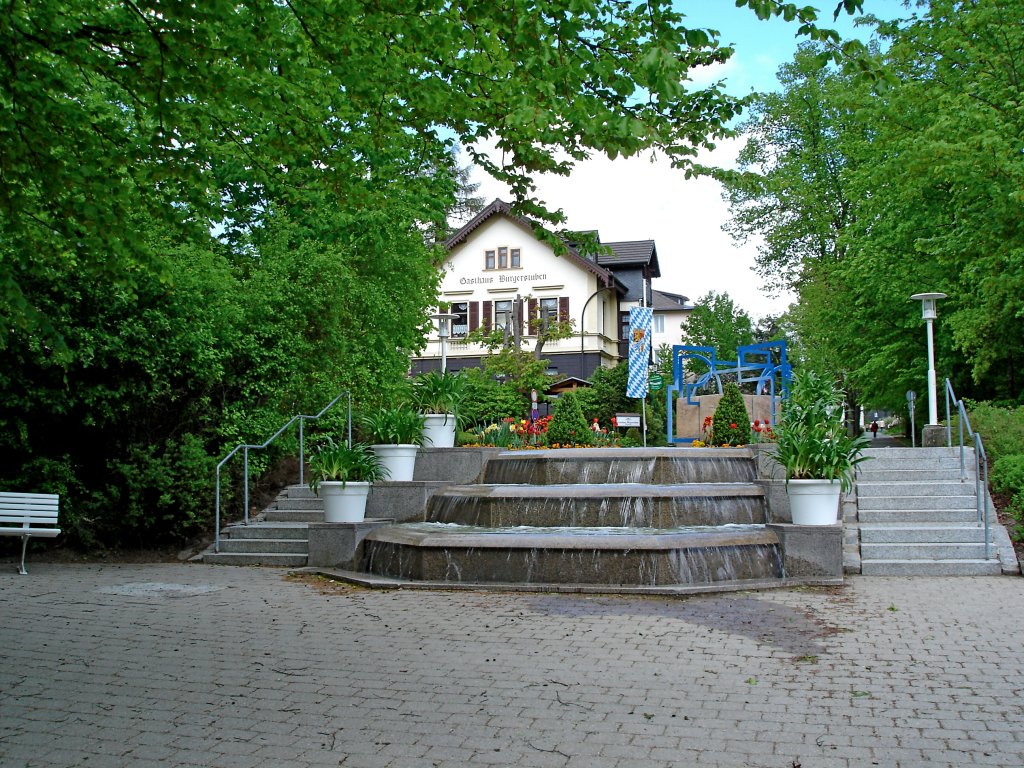 Bad Steben, Wasserspiele am Kurpark, Mai 2006