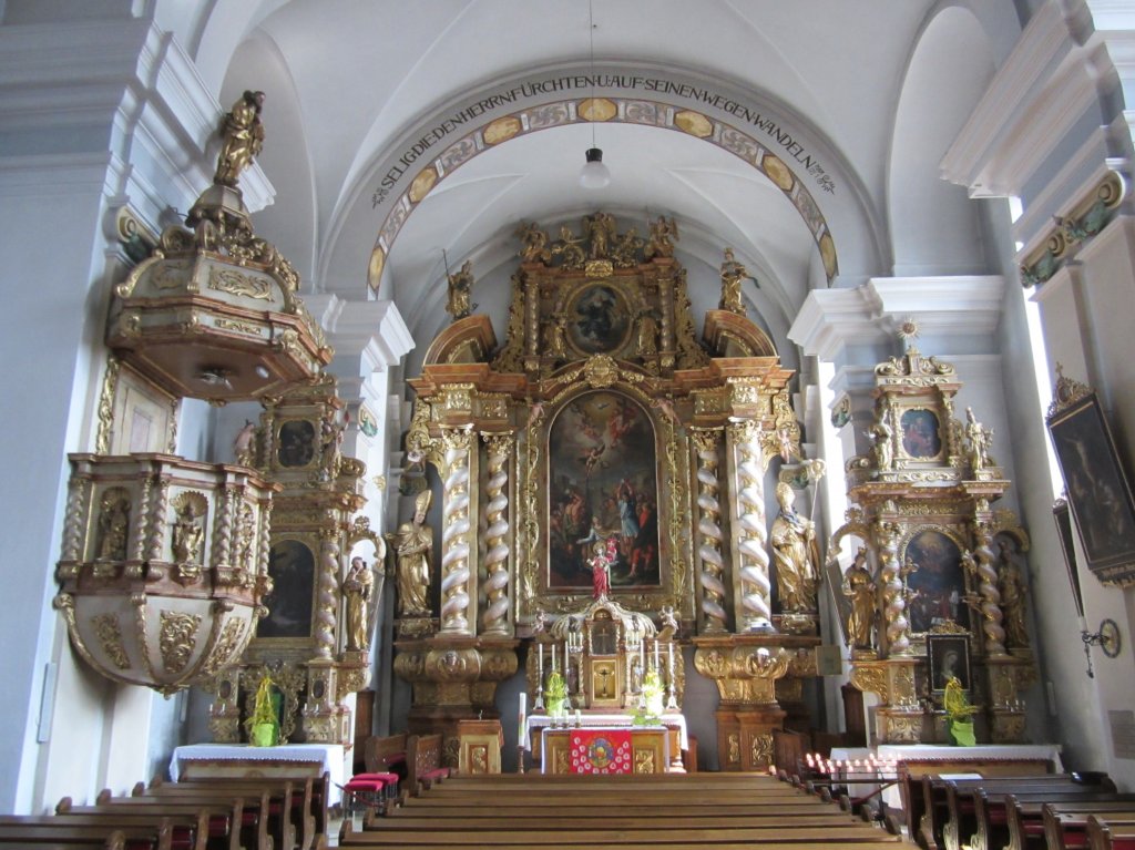 Bad Wimsheim, Hochalter von 1692 der St. Stephan Kirche, Erbauer Bildhauer Johann 
Matthias Hgenwald (05.05.2013)