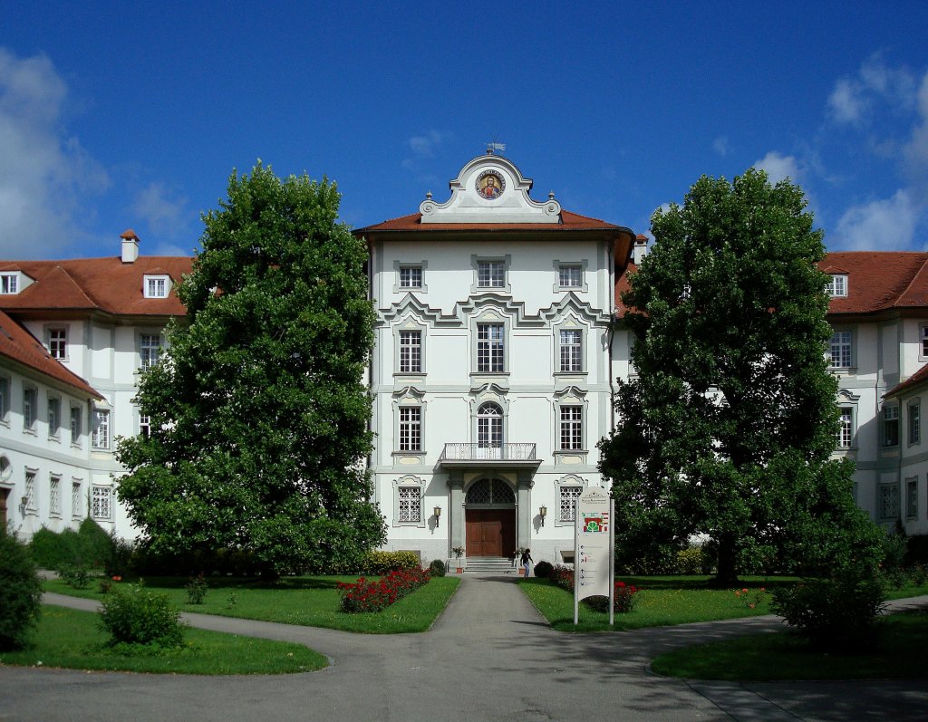 Bad Wurzach in Oberschwaben, das dreiflglige Schlo wurde 1723-28 erbaut, Aug.2008