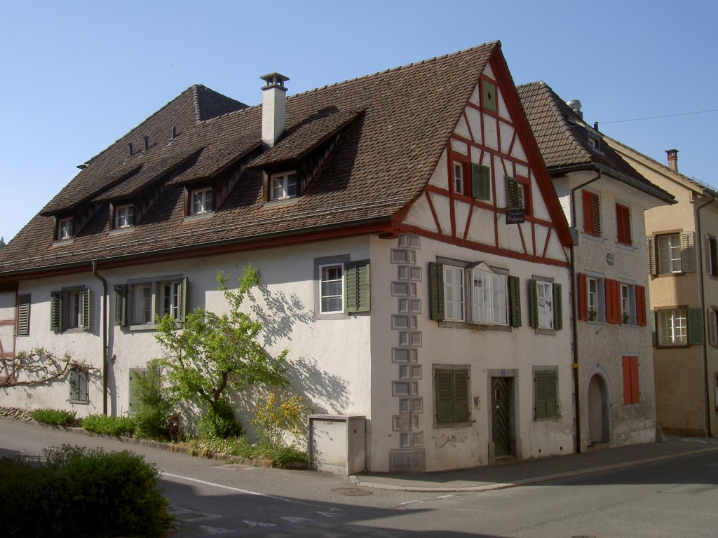 Bad Zurzach, Fachwerkhaus in der Hbstgasse, Kanton Aargau (19.04.2011)