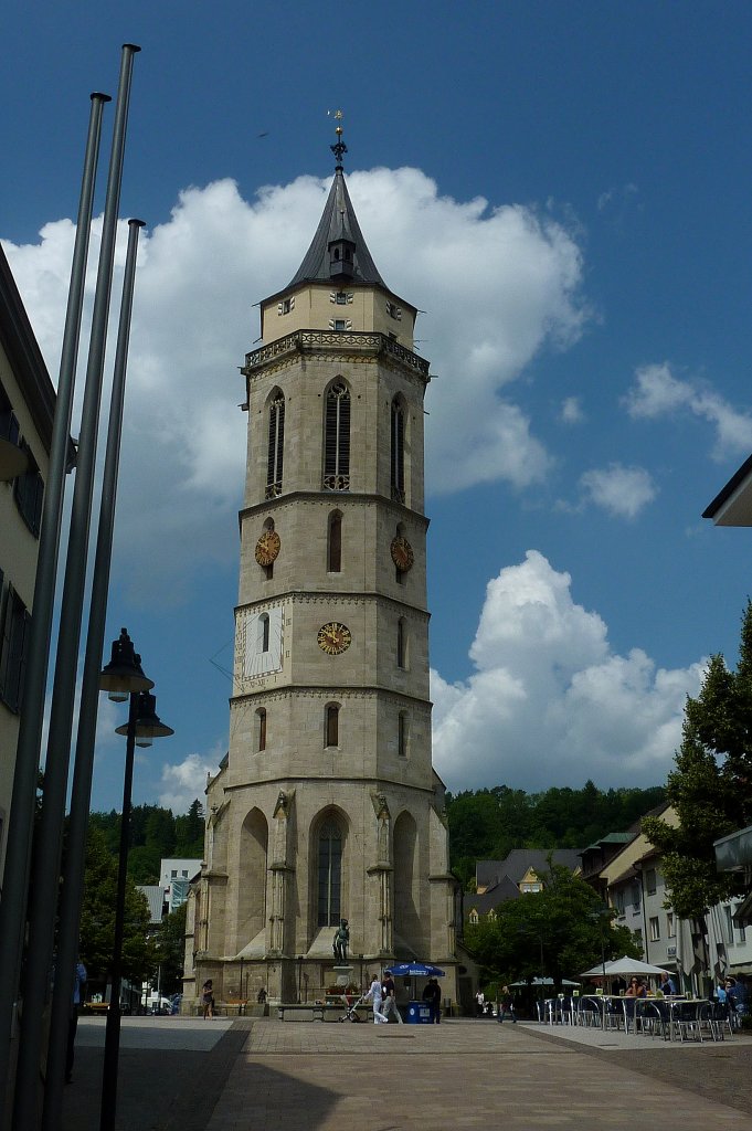 Balingen an der Schwbischen Alb, die Stadtkirche mit dem markanten Turm von 1443, das oberste Gescho war die Wohnung des Trmers, Juli 2011