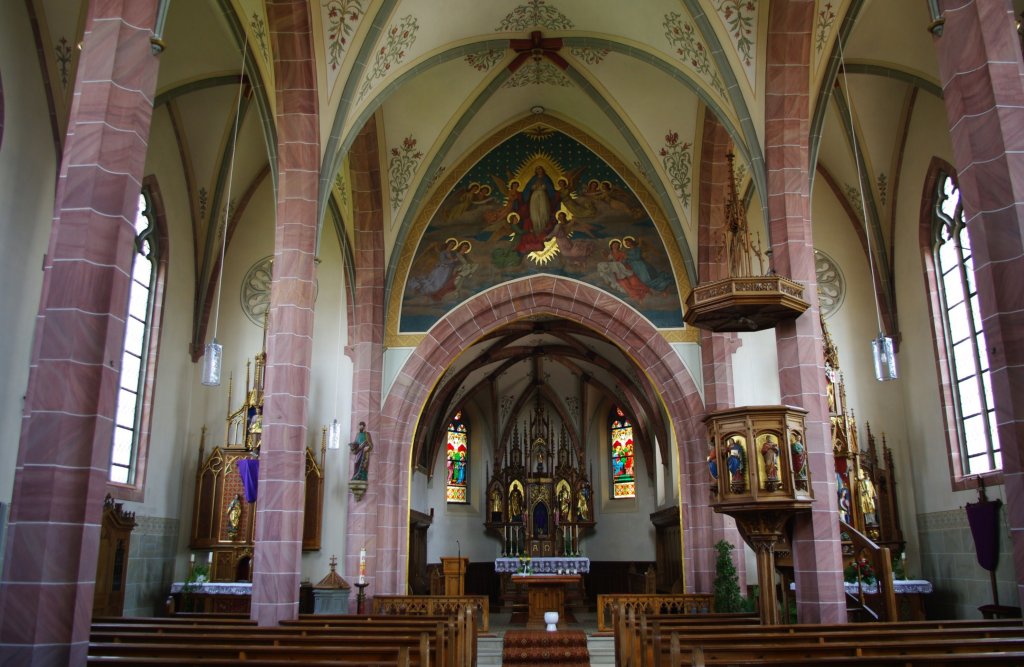 Baltringen, St. Nikolaus Kirche mit Wandmalereien von Alois Fraidel 
von 1887, Landkreis Biberach (21.04.2011)