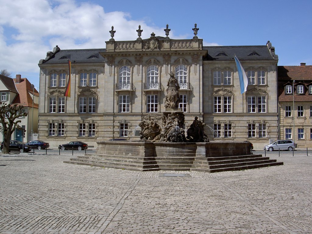 Bayreuth, Regierungsgebäude von Oberfranken, erbaut von 1902 bis 1904 (21.04.2012)