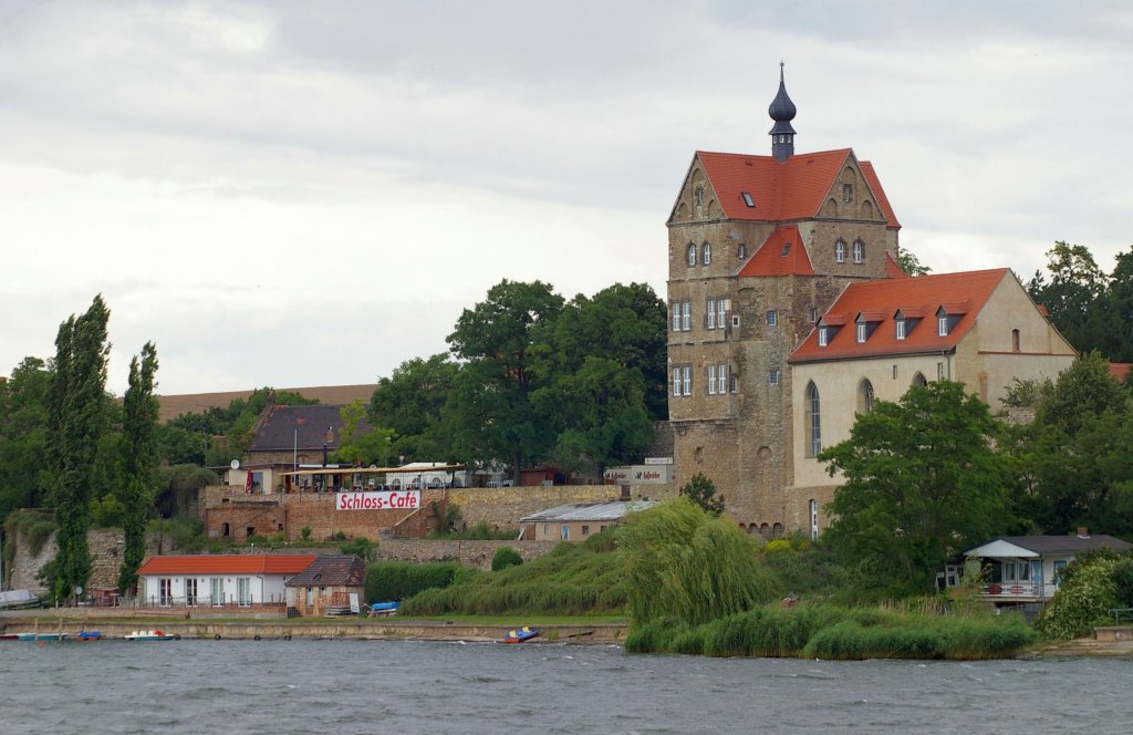 Beliebter Ausflugsort bei Halle/Saale ist Seeburg am sen See (16.7.2012).