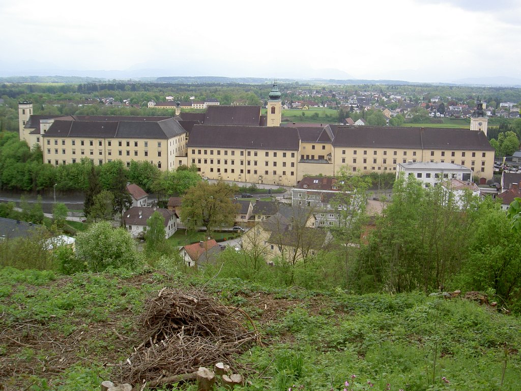 Benediktinerstift Lambach, gegrndet 1046 durch Graf Arnold II von Wels-Lambach, heute Realgymnasium (05.05.2013)