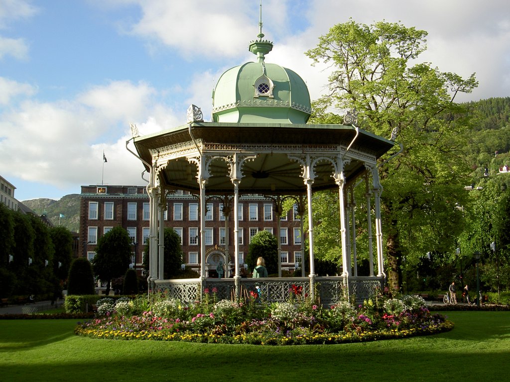 Bergen, Pavillion im Christies Gate Park (25.06.2013)