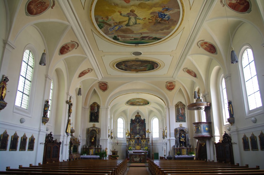 Berkheim, Kirche St. Konrad mit Fresken von durch die Ottobeurer Brder 
Haag, Landkreis Biberach (09.07.2011)