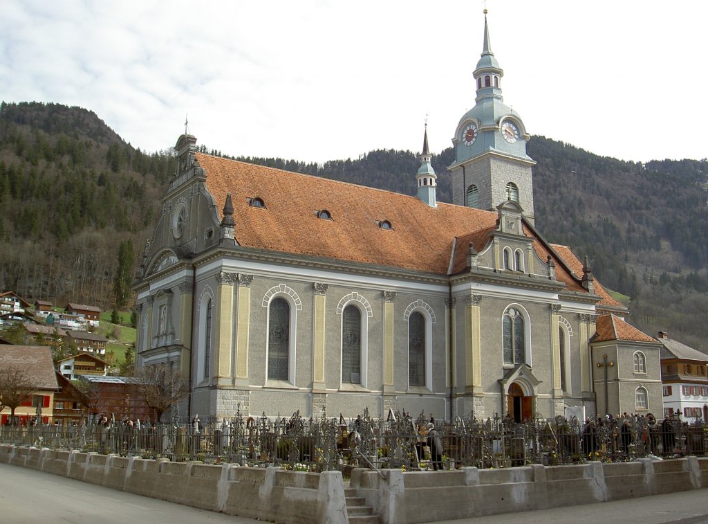 Bezau, Pfarrkirche St. Jodok, erbaut von 1907 bis 1909 von Albert Rimli und Seraphim Pmpel (14.04.2013)