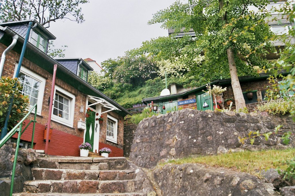 Bild eines Hauses im Blankenser Treppenviertel. Aufgenommen im Mai 2011.

