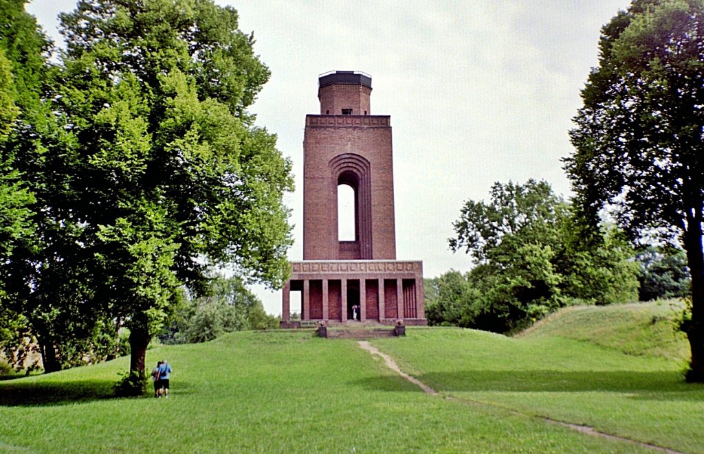 Bismarkturm (auch Jugendturm genannt) Burg/Spreewald, Anno 2005