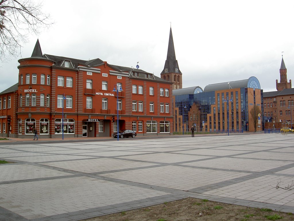 Bitterfeld, Hotel Central am Robert Schumann Platz (31.03.2012)