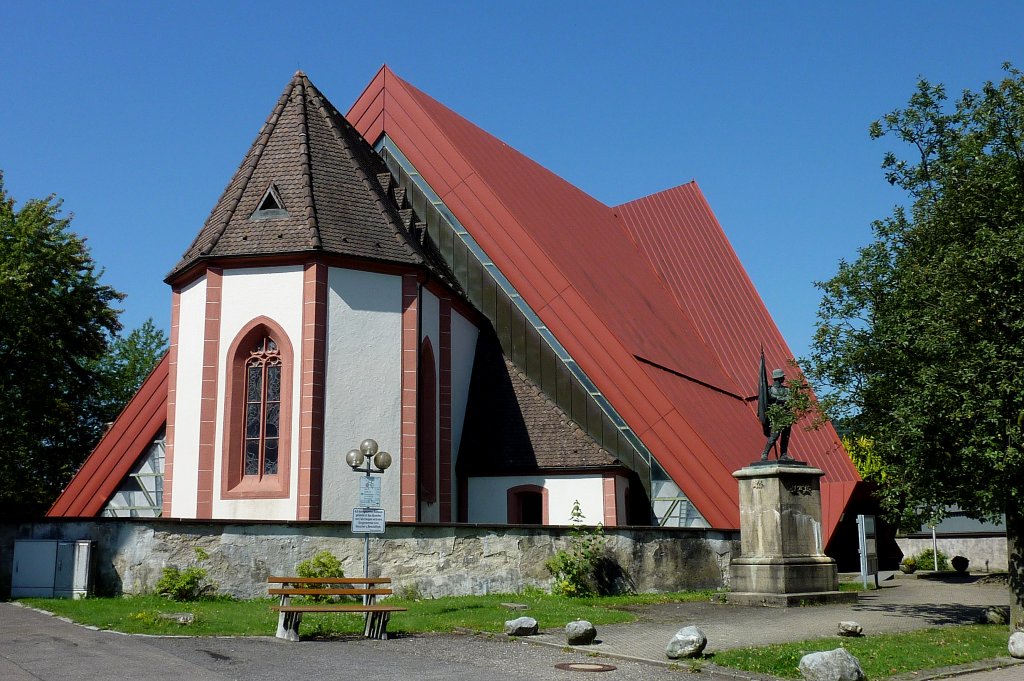Bleibach, die Kirche St.Georg, vereint fnf Stil-und Bauepochen, Juli 2012