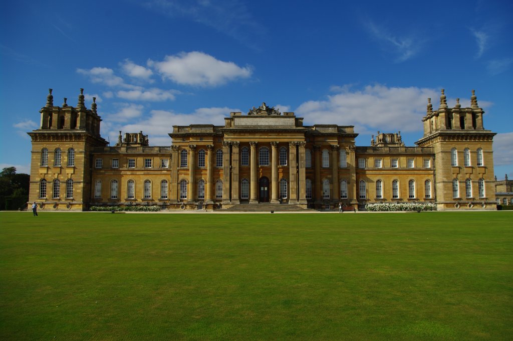 Blenheim Palace, Barockschlo erbaut fr John Churchill, 1. Duke of Marlborough von 1705-1722 von Sir John Vanbrugh. (26.09.2009)