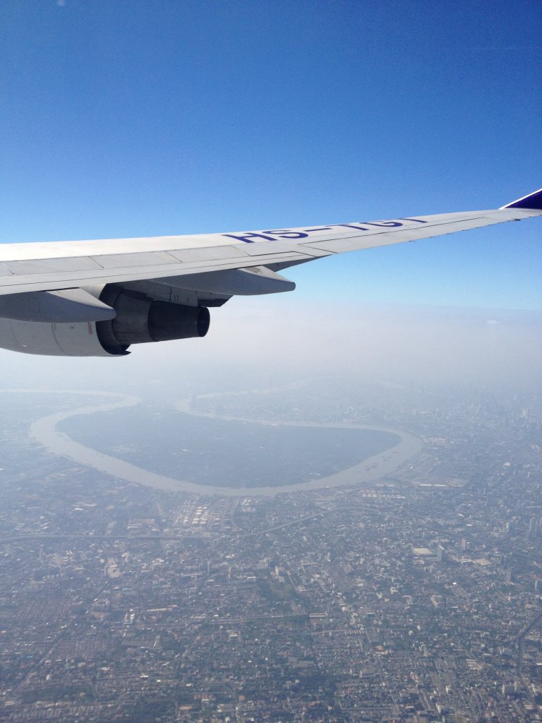 Blick auf Bangkok vom Flugzeug aus.(6.1.2012)