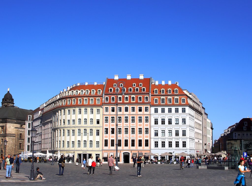 Blick auf die neu errichteten Gebude am Dresdener Neumarkt. (Aufnahme vom 06.10.2011)