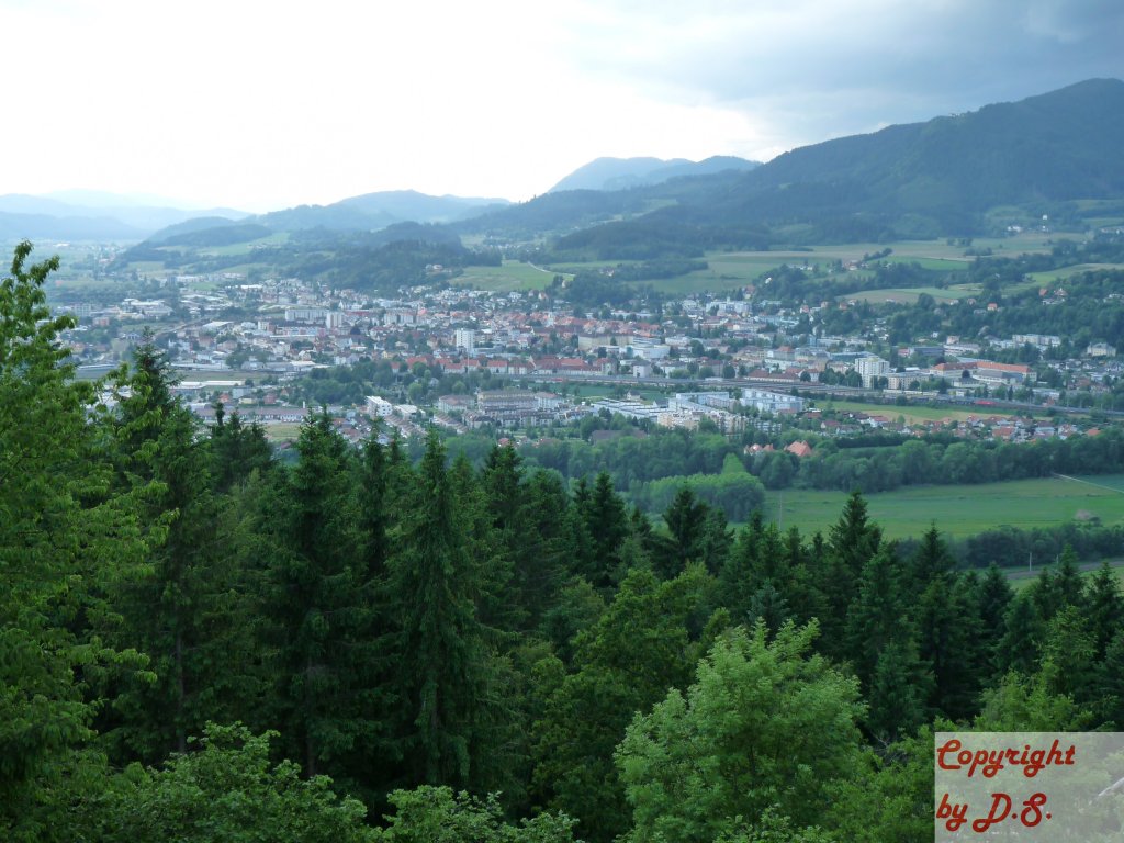 Blick auf Sankt Veit an der Glan von der Ruine Taggenbrunn