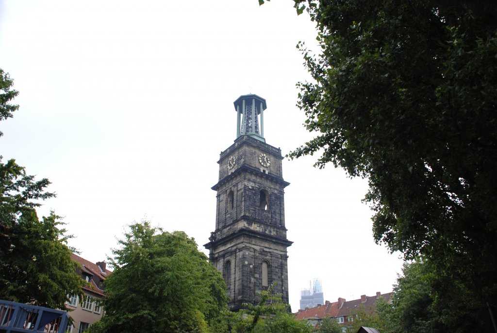 Blick auf den Turm der Aegidientorkiche in Hannover. Aufnahme von 26.07.2010.