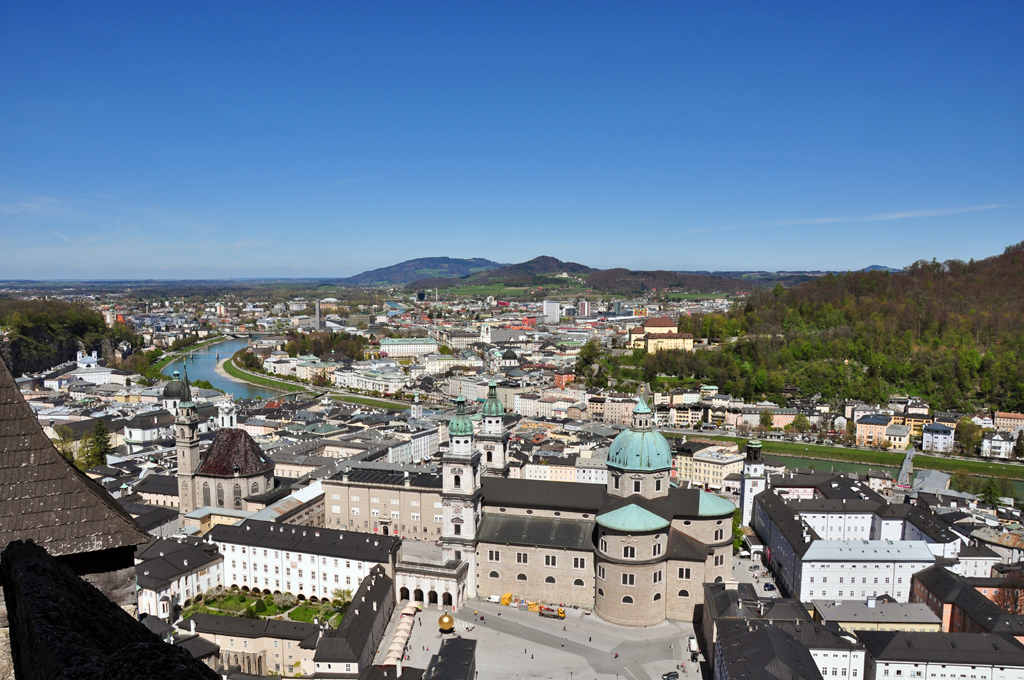 Blick von der Festung Salzburg ber die Stadt nach Norden - 25.04.2012