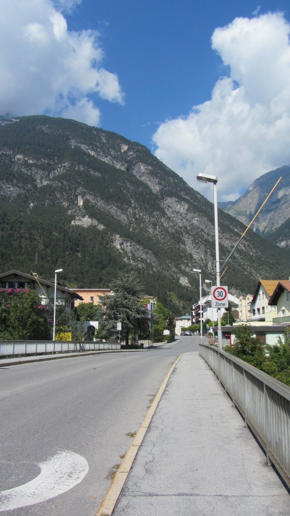 Blick in den Landecker Ortsteil Perjen. Die Aufnahme entstand auf der Perjener Innbrcke.(6.9.2012)