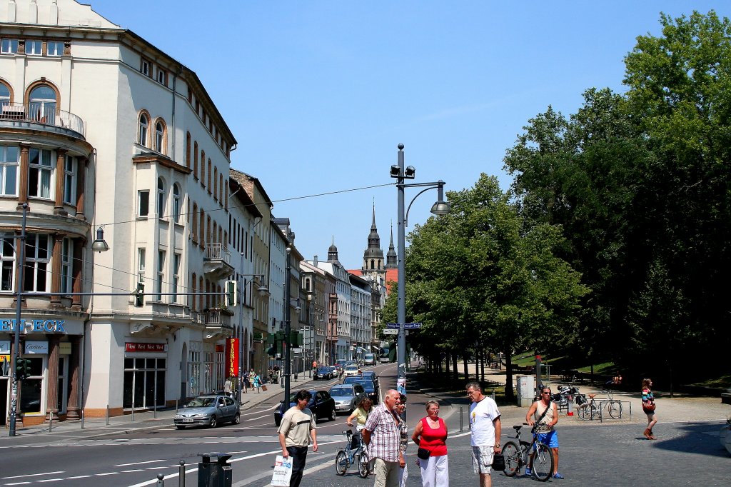 Blick von der Leipziger Strae zum Hansering in Halle/S. (Aufnahme vom 03.07.2010).