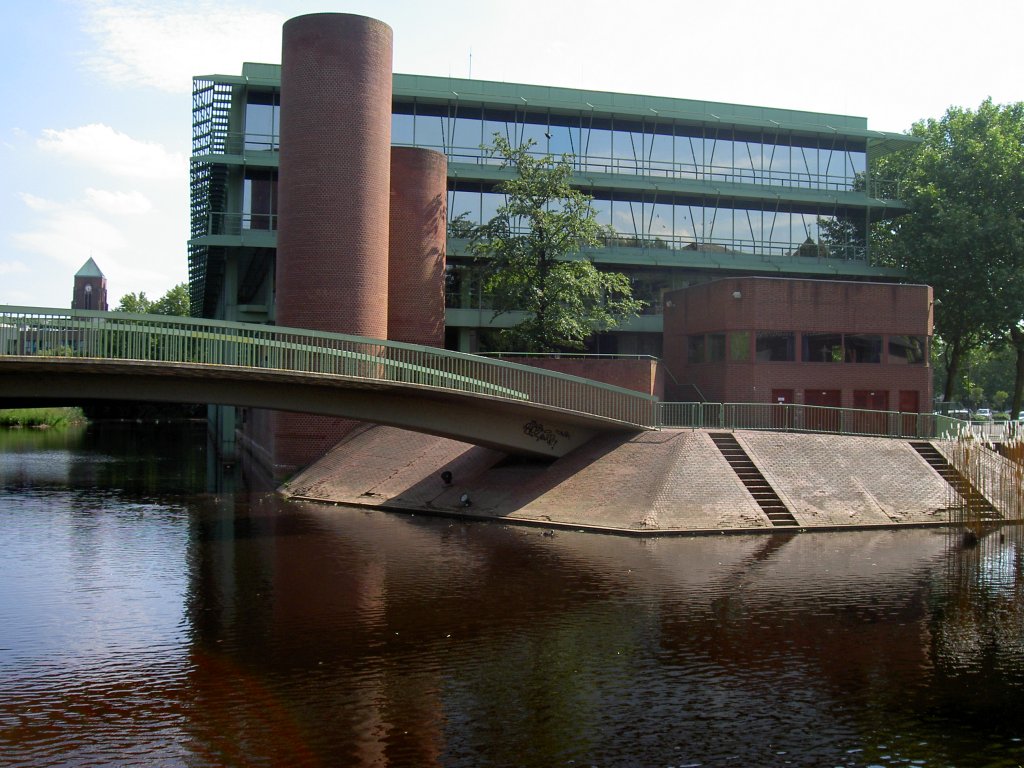 Bocholt, Neues Rathaus, erbaut 1977 von Architekt Gottfried Bhm, 
Kreis Borken (31.05.2011)