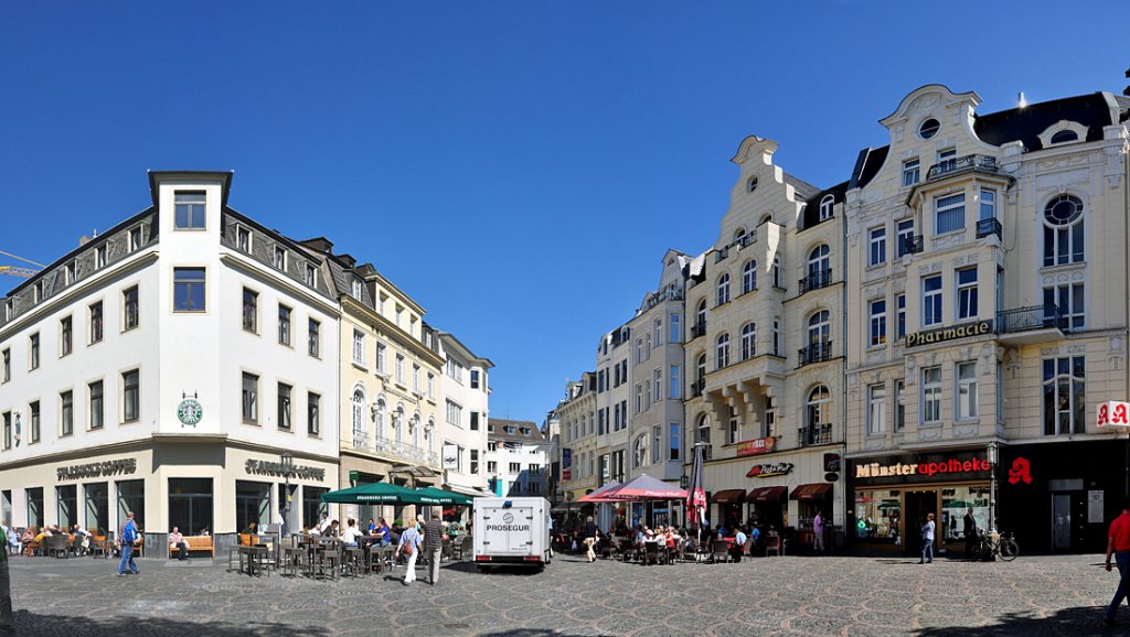 Bonn  Am Mnsterplatz . Kleine Panoramaaufnahme - 07.09.2012