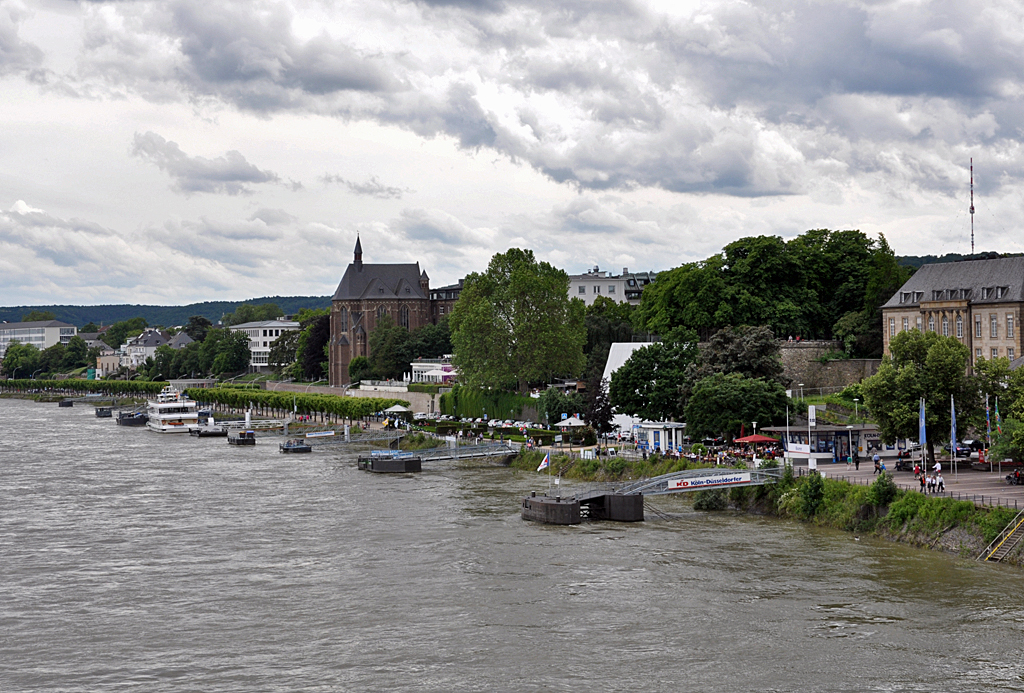 Bonn - Brassertufer mit Schiffsanlegestellen - 15.06.2013