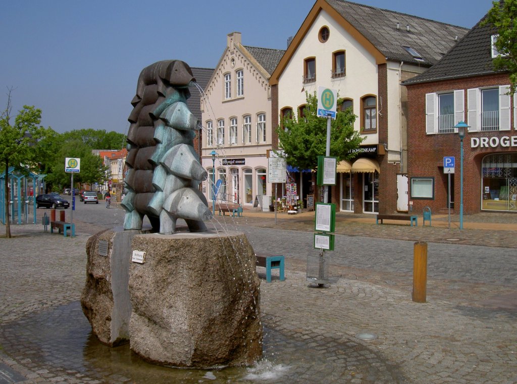 Bredstedt, Schweinebrunnen am Marktplatz (11.05.2011)
