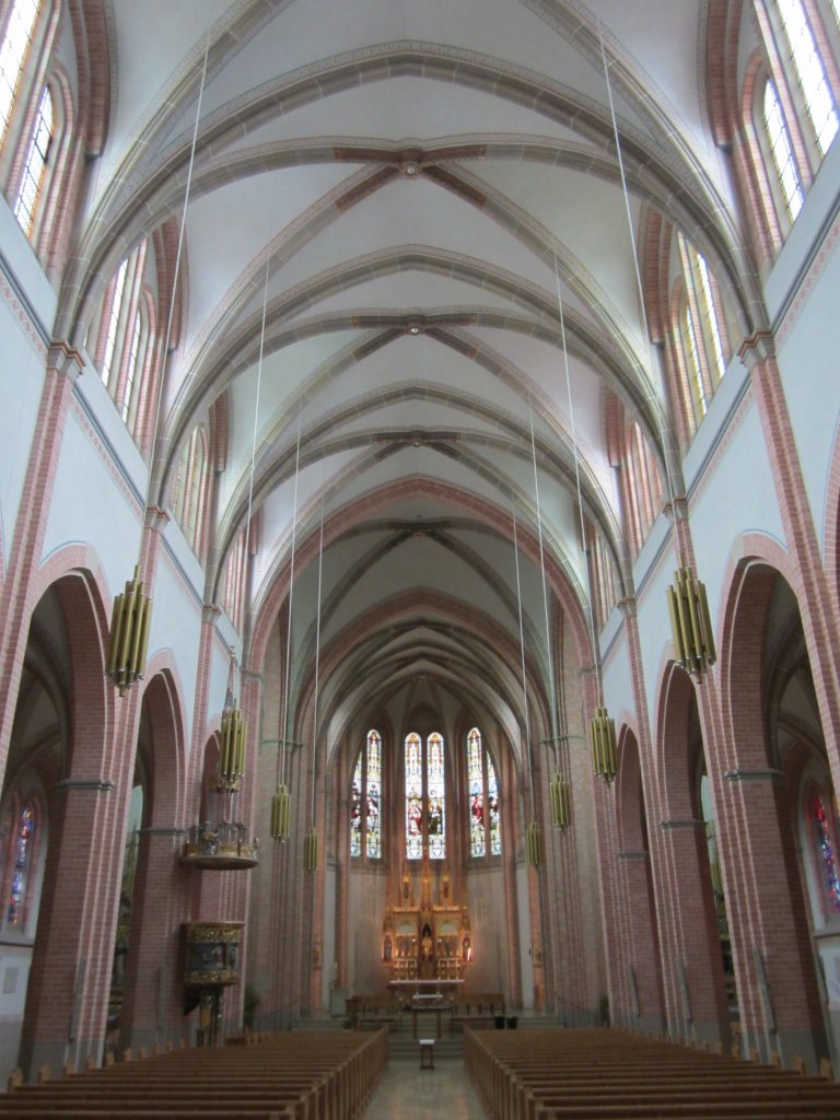 Bregenz, Langschiff der Herz Jesu Kirche (17.03.2013)