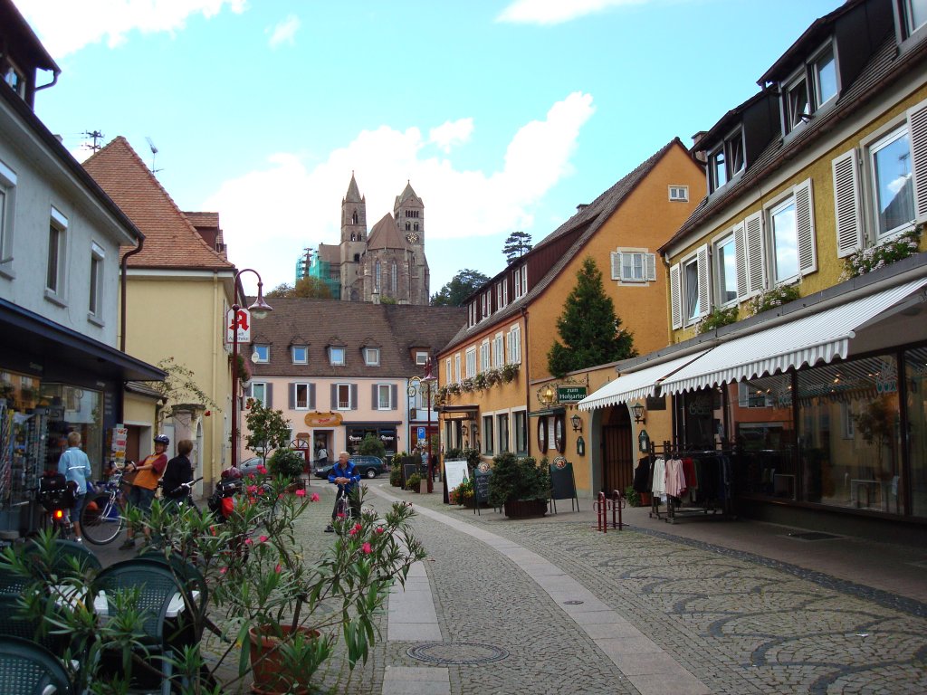 Breisach am Rhein,
Blick von der Fugngerzone zum Mnster,
Sept.2007