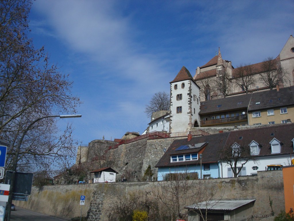 Breisach am Rhein,
Blick zum Burgberg mit Hagenbachturm,
Mrz 2010