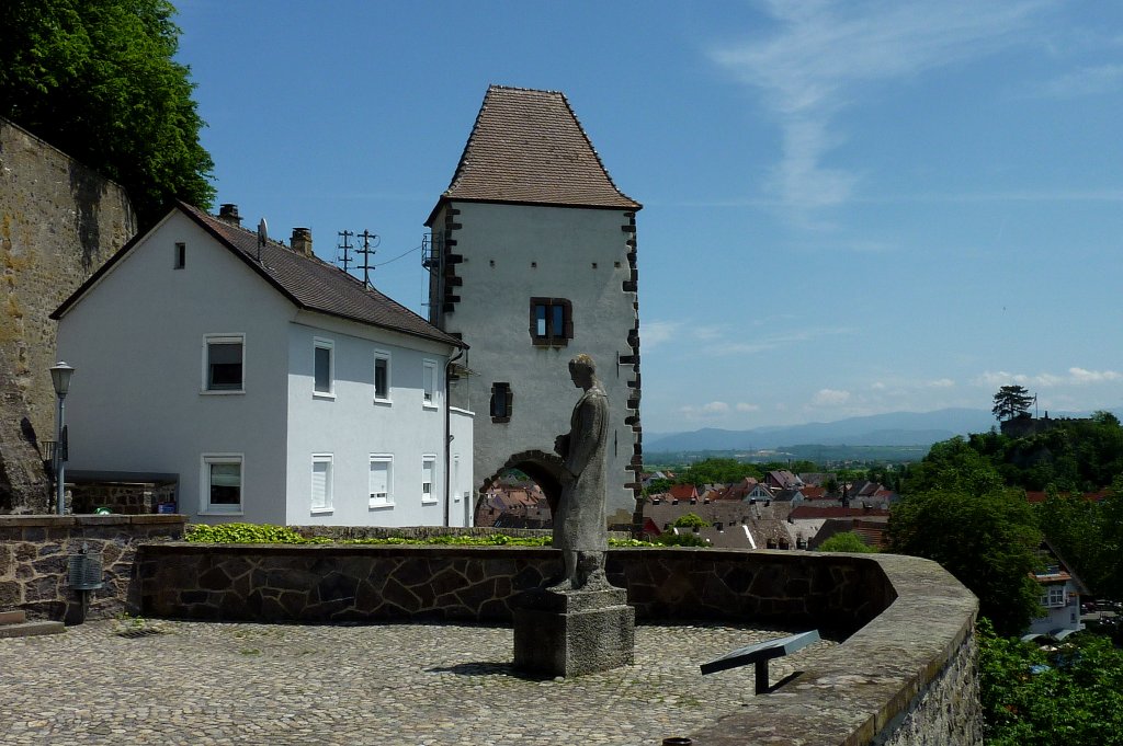 Breisach, Blick zum Hagenbachturm, Juli 2012