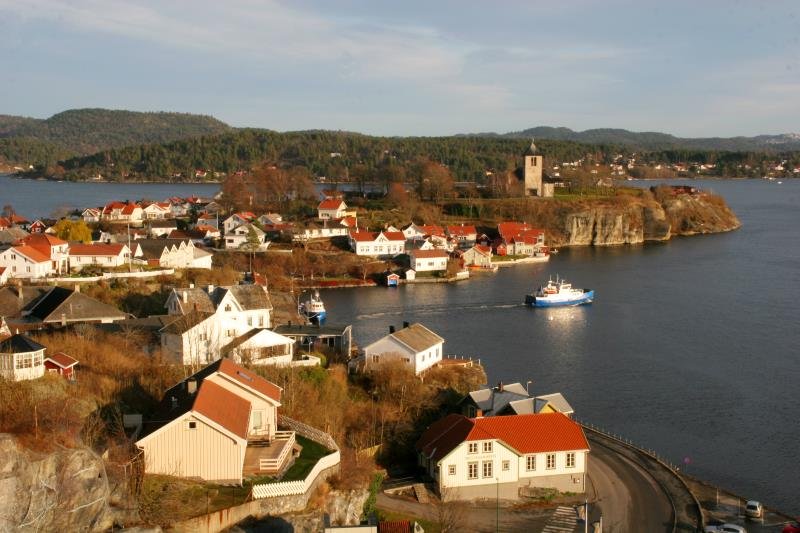 Brevik ist eine Kleinstadt an der norwegischen Sdkste. Die Stadt liegt auf einer langezogenen Halbinsel und einer vorgelagerten Insel zwischen dem Frierfjorden und dem Eidangerfjorden; 21.11.2009