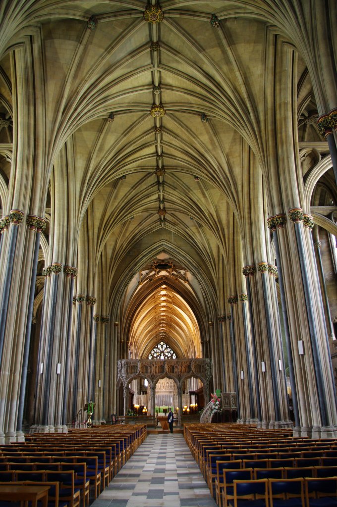 Bristol, Kathedrale, Mittelschiff (27.09.2009)