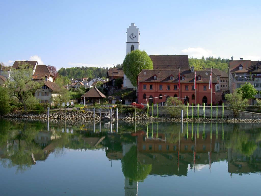 Büren a. d. Aare, gegründet im 12. Jahrhundert durch die Freiherren von 
Strassberg, Kanton Bern (18.04.2011)