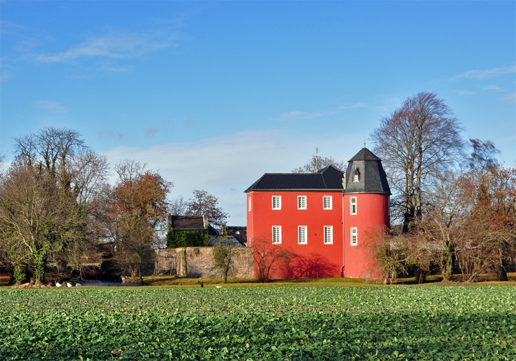 Burg Kessenich mit markantem Anstrich, Euskirchen-Kessenich - 05.12.2011