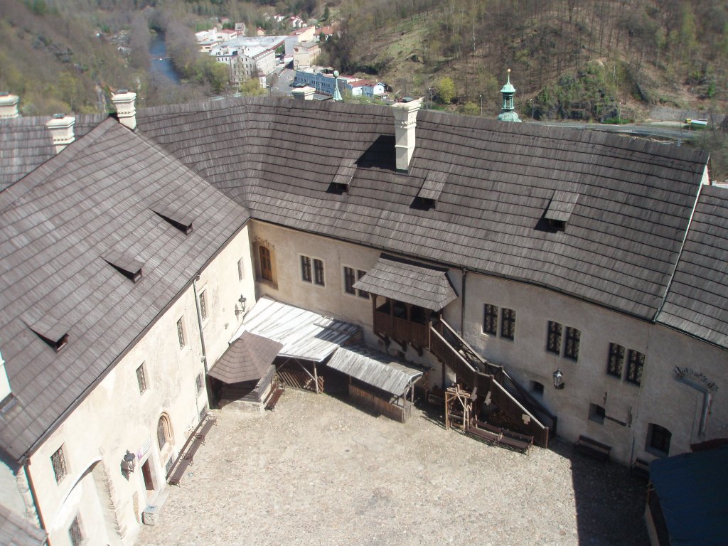 Burg Loket (Elbogen)am 27.4.2012. Blick vom Burg Turm