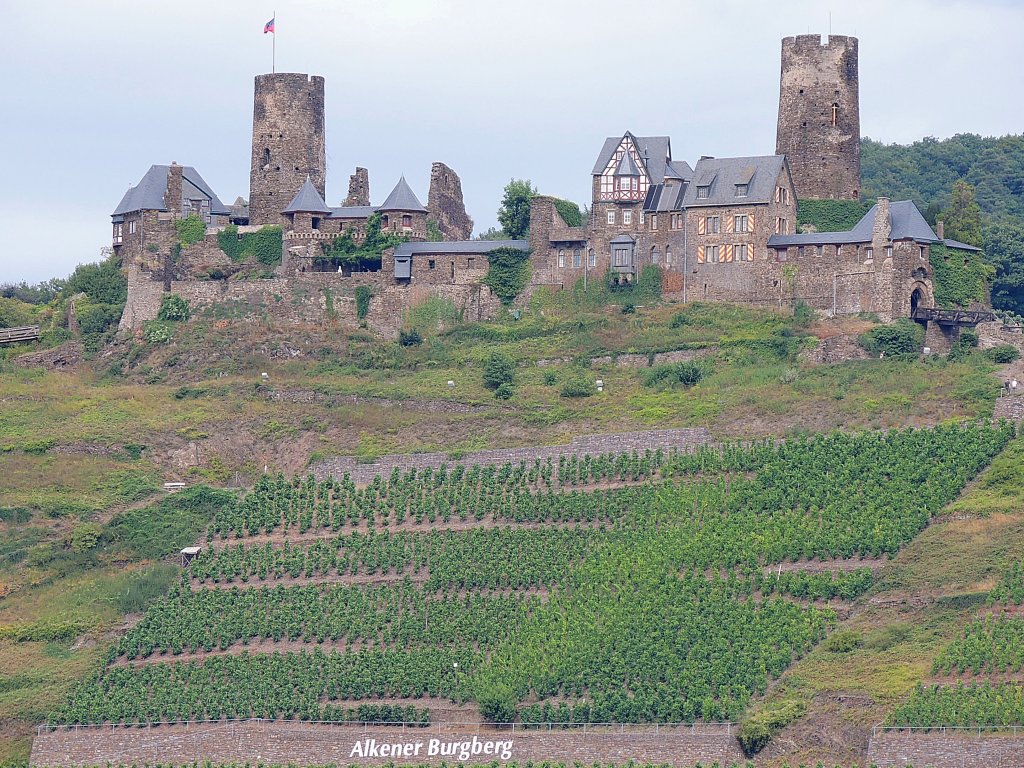 Burg Thurant thront am Alkener-Burgberg; 120828