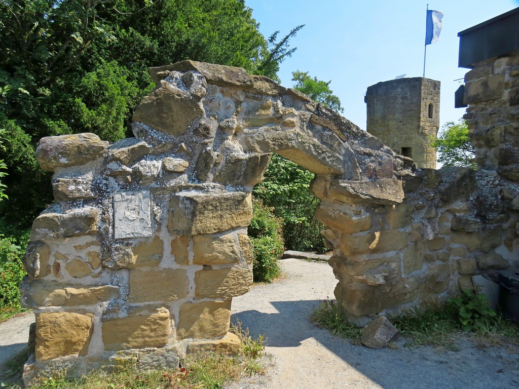 Burg Weinsberg,Weibertreu(ruine) bei Heilbronn am 19.07.2013

Tor zum ehemaligen Kapelle.