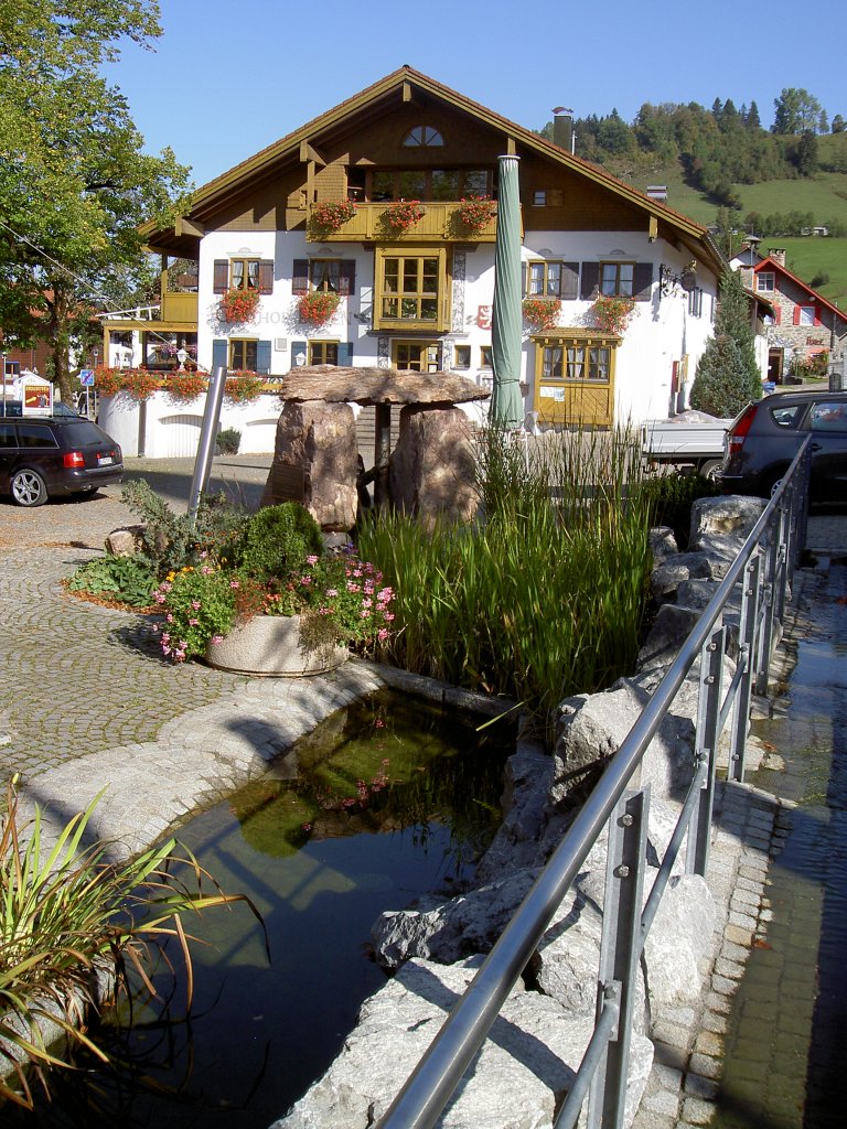 Burgberg, Gasthof zum Lwen am Marktplatz, Kreis Oberallgu (04.10.2011)