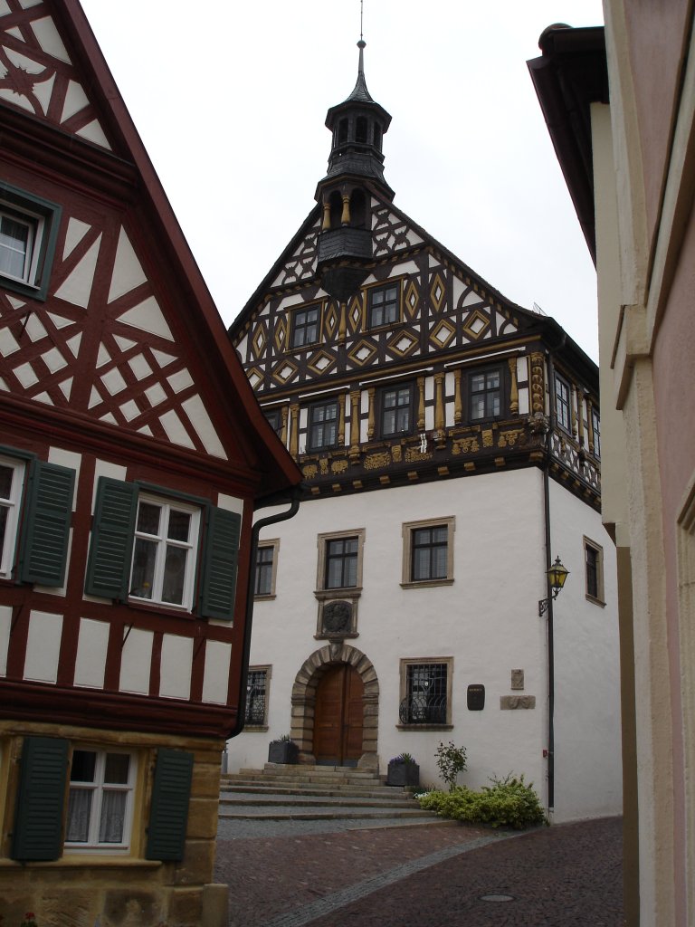 Burgkunstadt/Franken,
Fachwerkrathaus von 1690,Wahrzeichen der Stadt,
Mai 2005