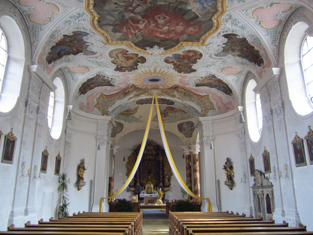 Burglengenfeld, St. Vitus Kirche, erbaut im 14. Jahrhundert (22.04.2012)