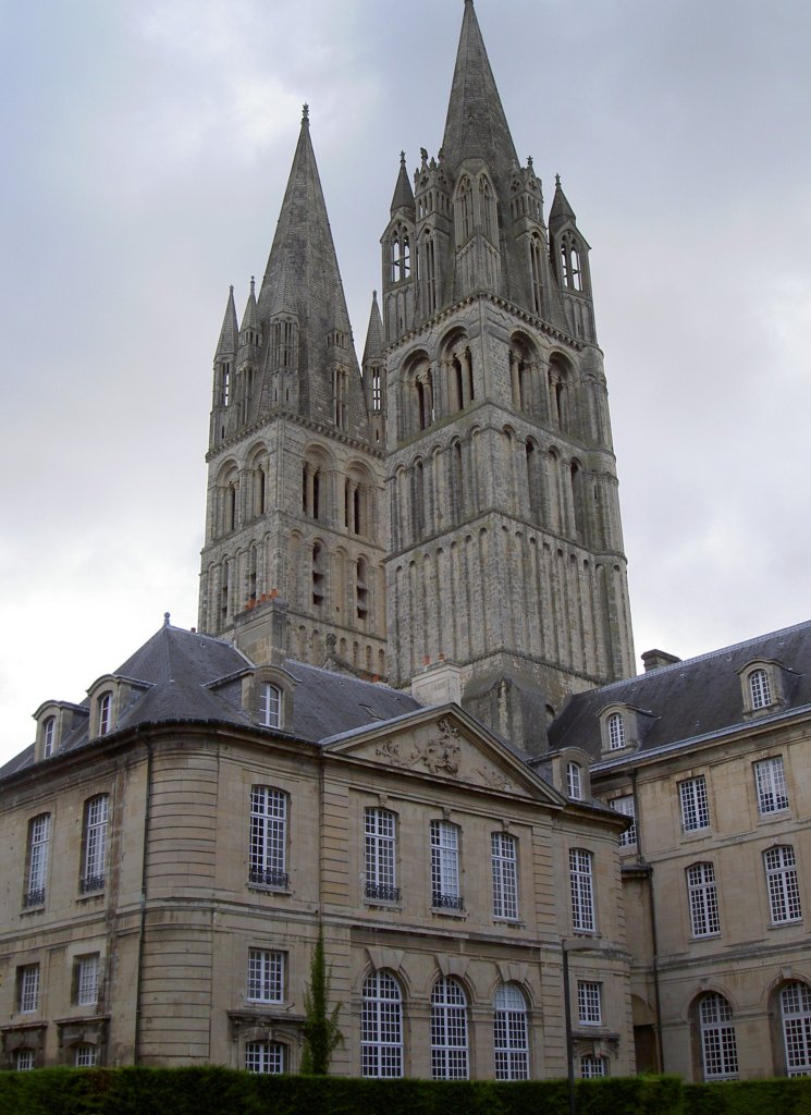 Caen, Kathedrale Saint Etienne, erbaut ab dem 11. Jahrhundert unter 
Abt Lanfranc (05.07.2008)